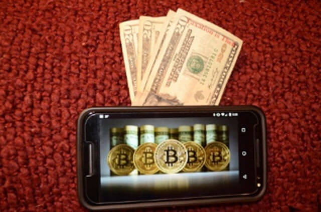como ganar dinero con bitcoins